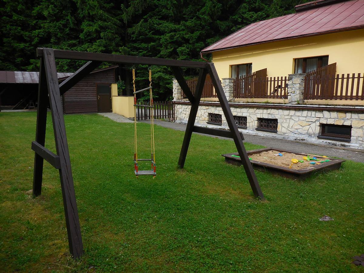 Penzion Tisuvka Cikhaj ภายนอก รูปภาพ